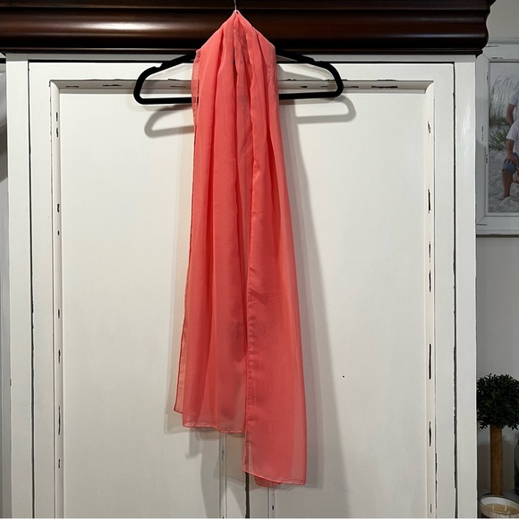 Jordan Peach Satin Rosette Long Evening Gown. Size 10. - Picture 5 of 10